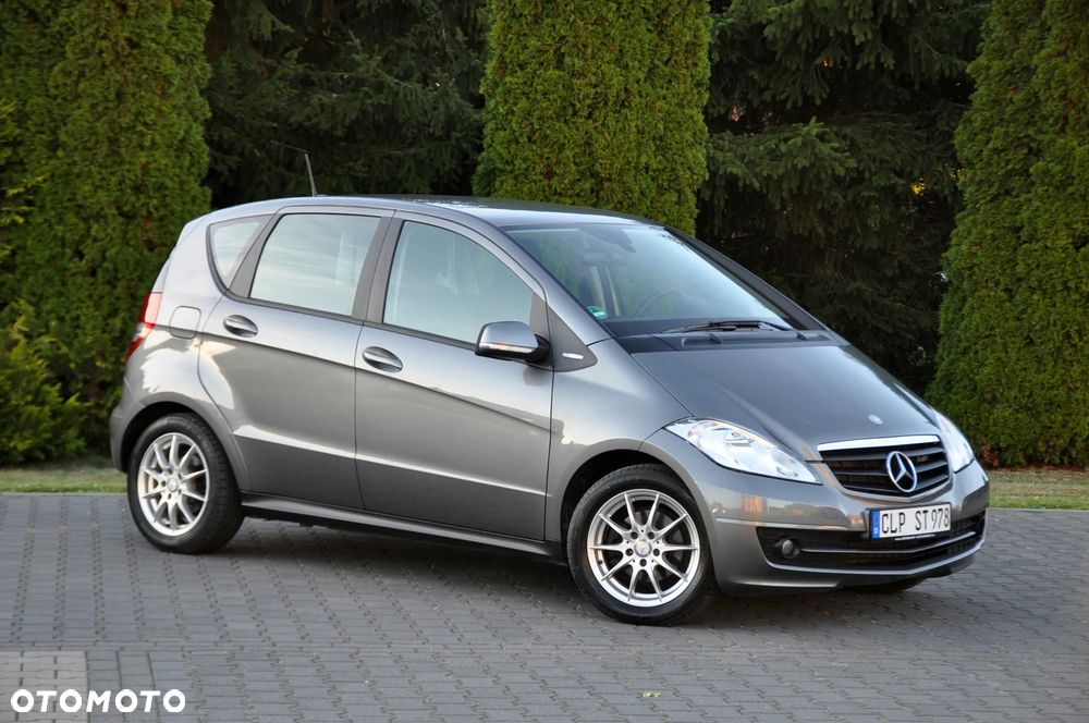 Mercedes-Benz Klasa A 160 BlueEFFICIENCY Elegance Special Edition - 3