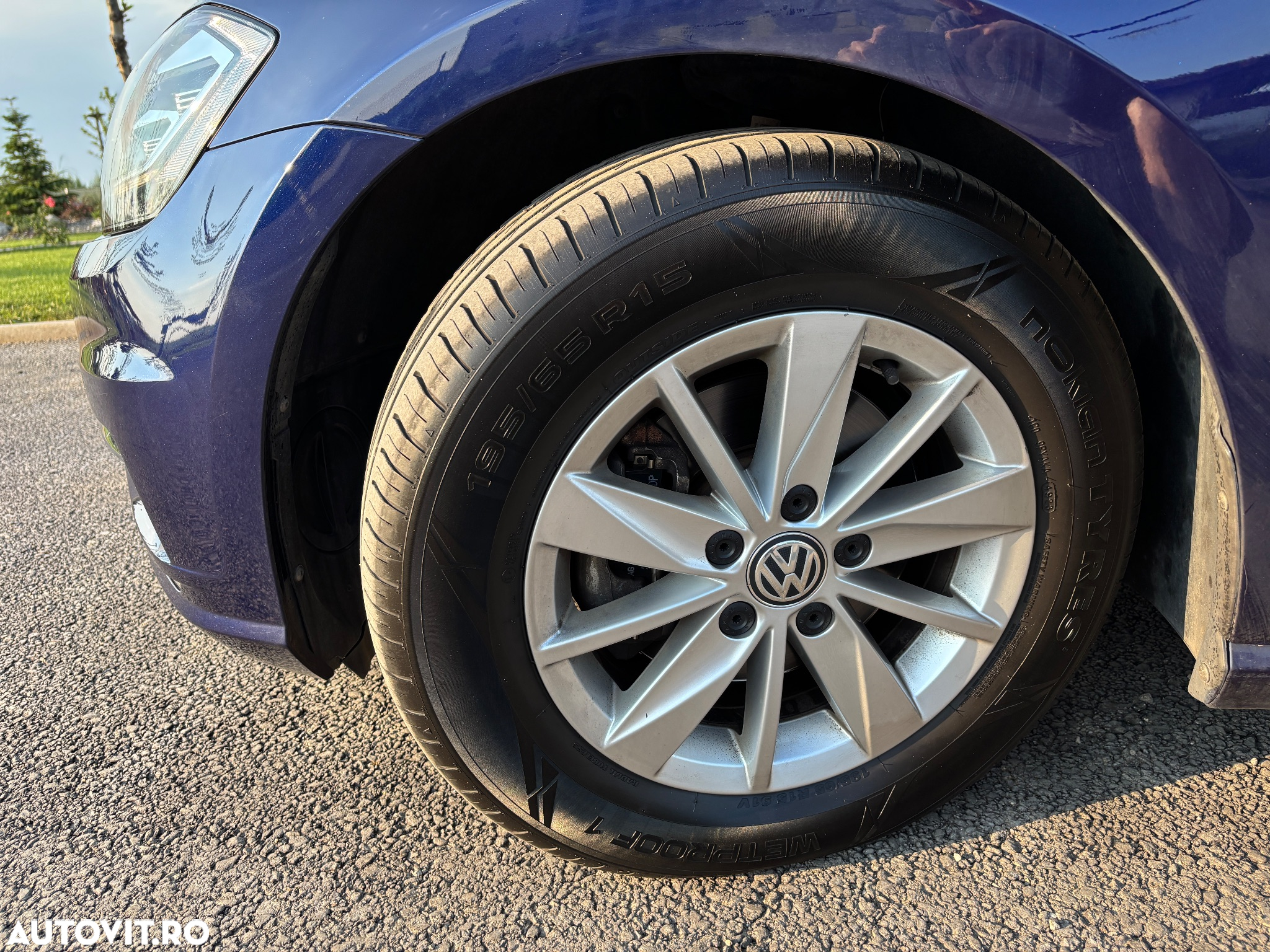Volkswagen Golf 1.6 TDI DSG Comfortline - 5