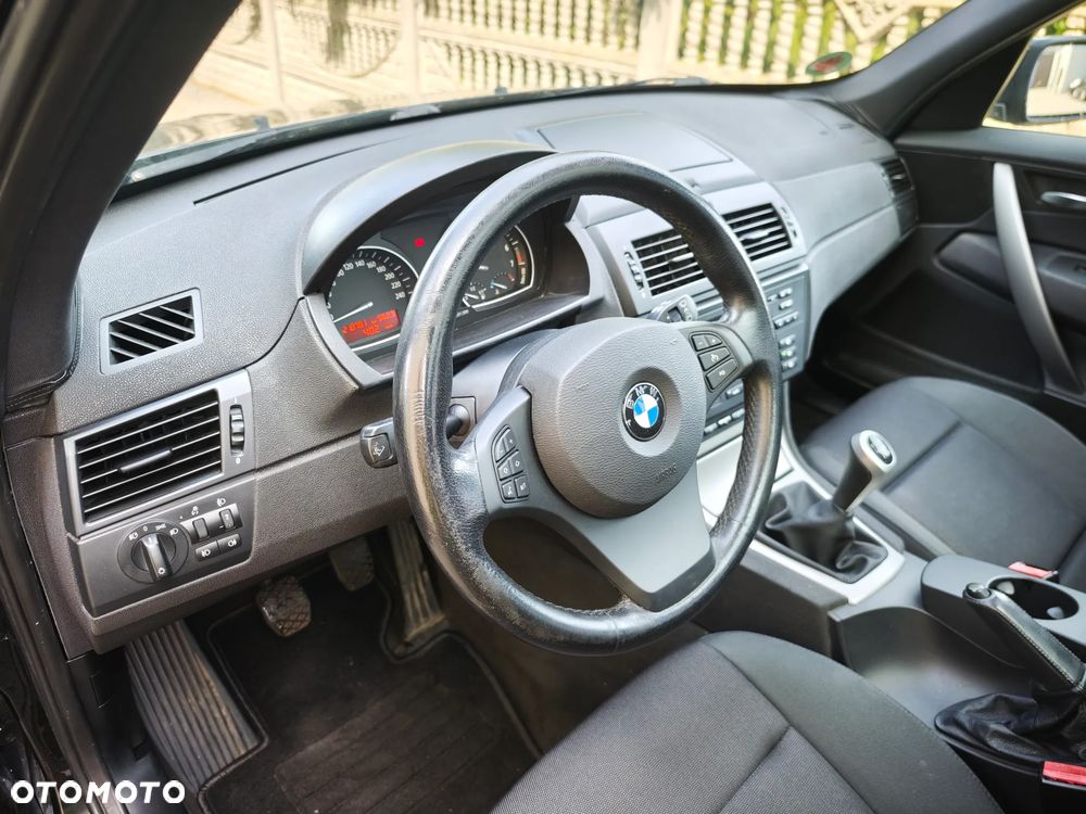 BMW X3 2.0i - 33