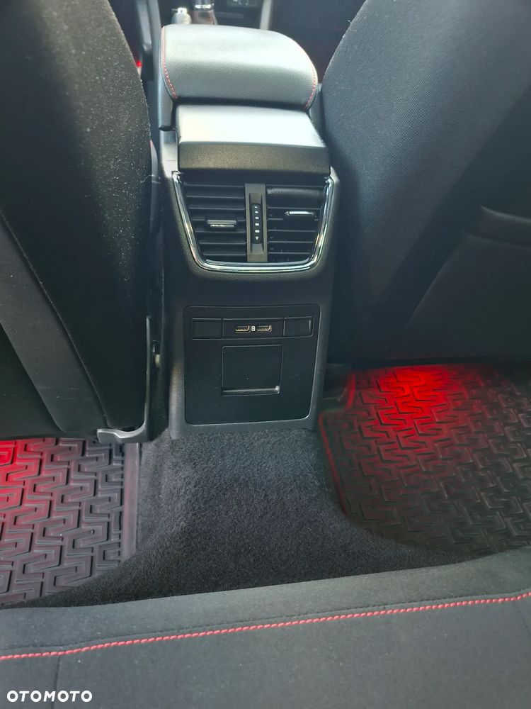Skoda Octavia 2.0 TSI RS 245 - 13