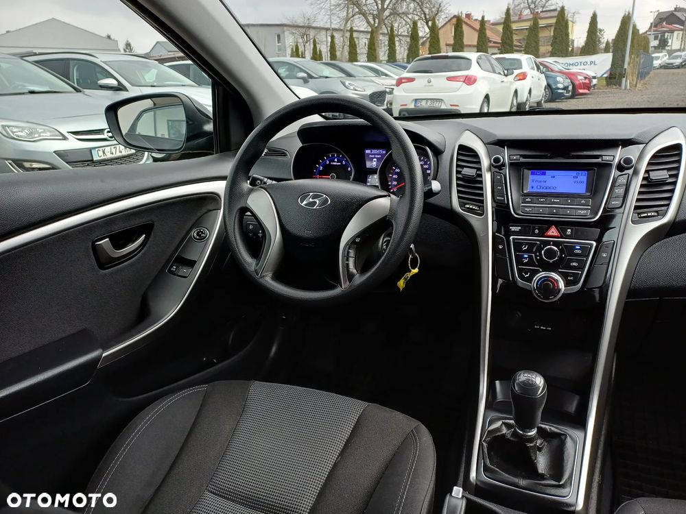 Hyundai i30 1.4 Classic + - 19
