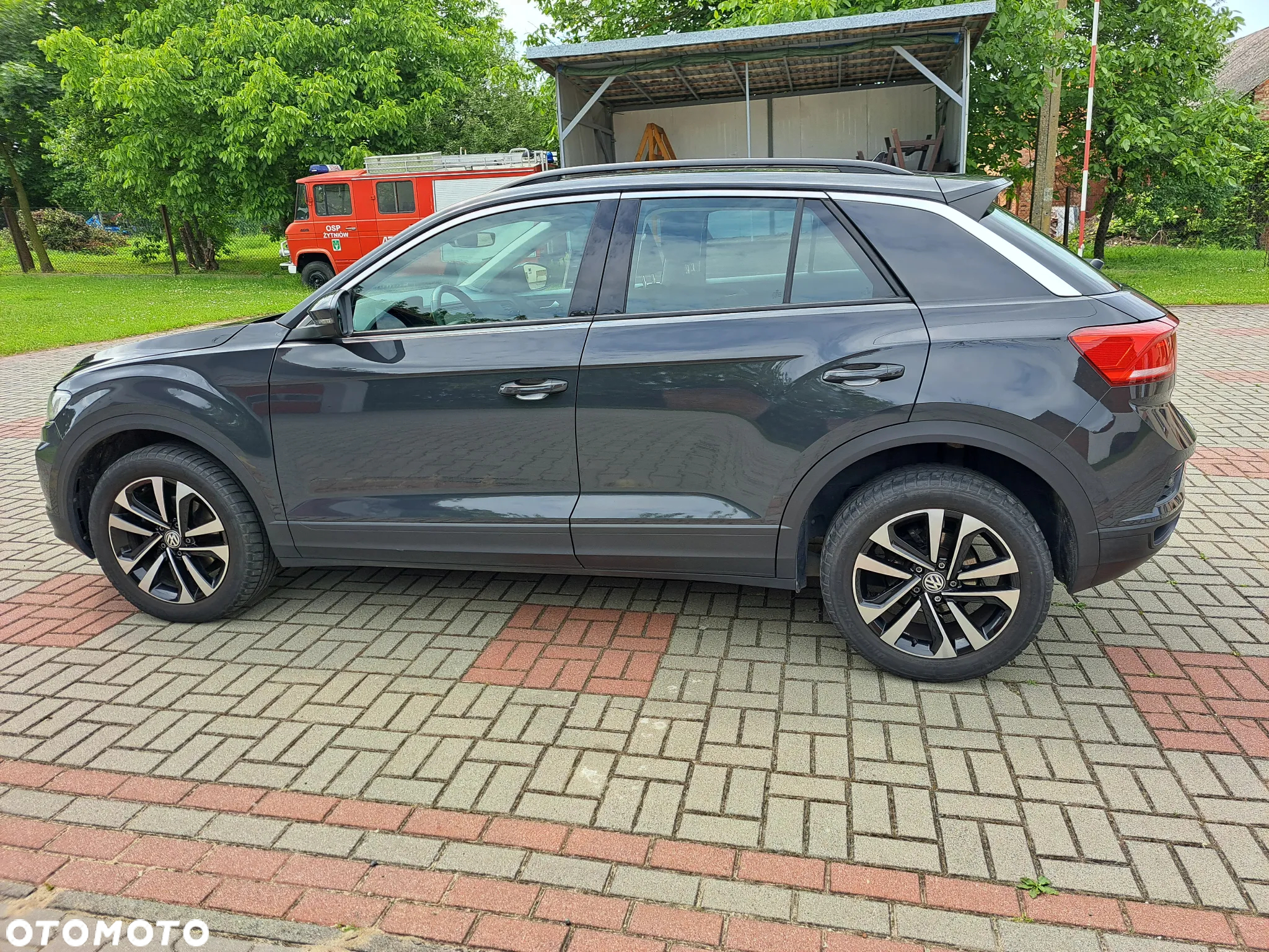 Volkswagen T-Roc 1.0 TSI Life Plus - 4
