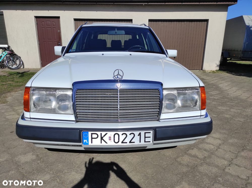 Mercedes-Benz W124