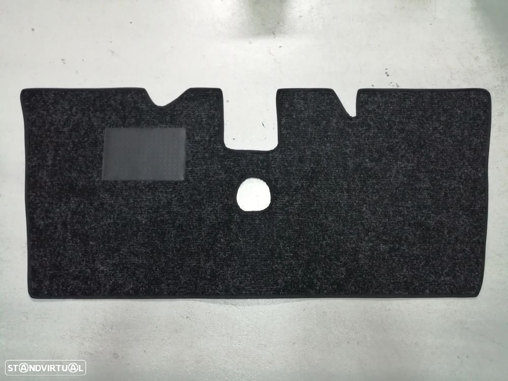 Tapete ( NOVO ) - Isuzu / Bedford KBD 25 26 27 - 1