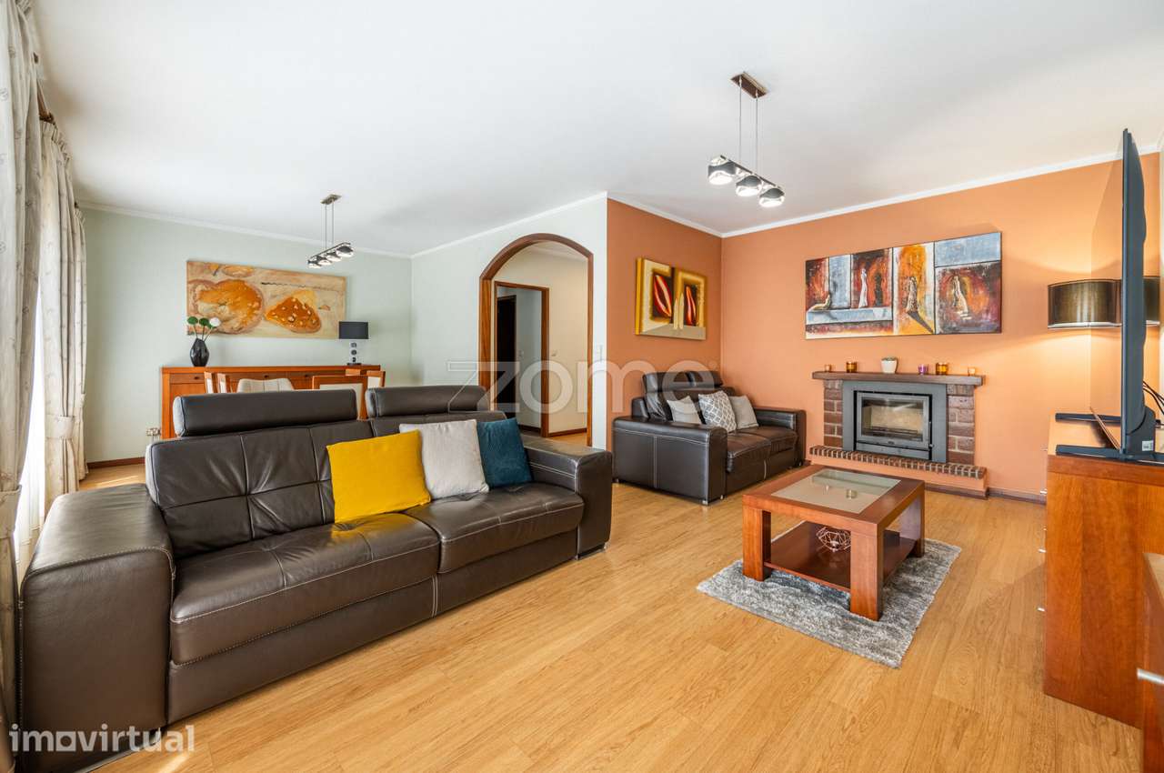 Apartamento T3 com garagem em Nogueira - Grande imagem: 3/28