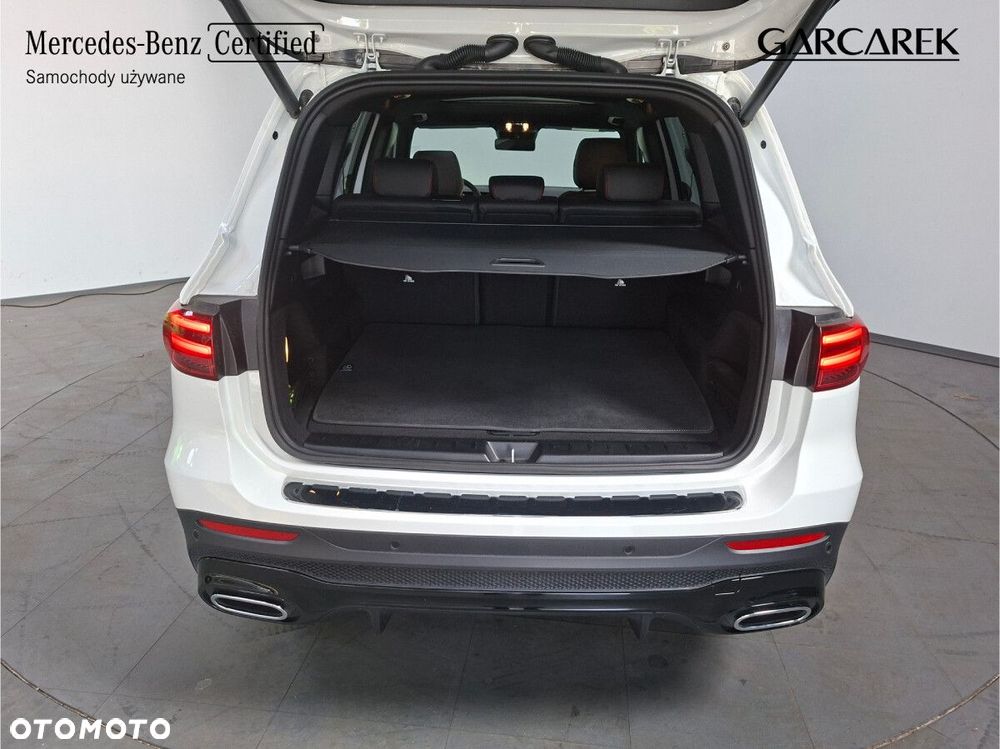 Mercedes-Benz GLB - 10