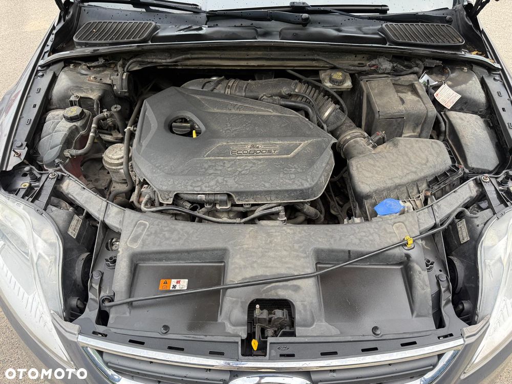 Ford Mondeo 1.6 T Ghia - 11