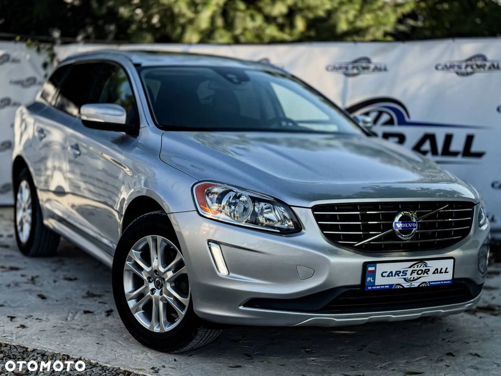 Volvo XC 60 T5 Momentum - 4