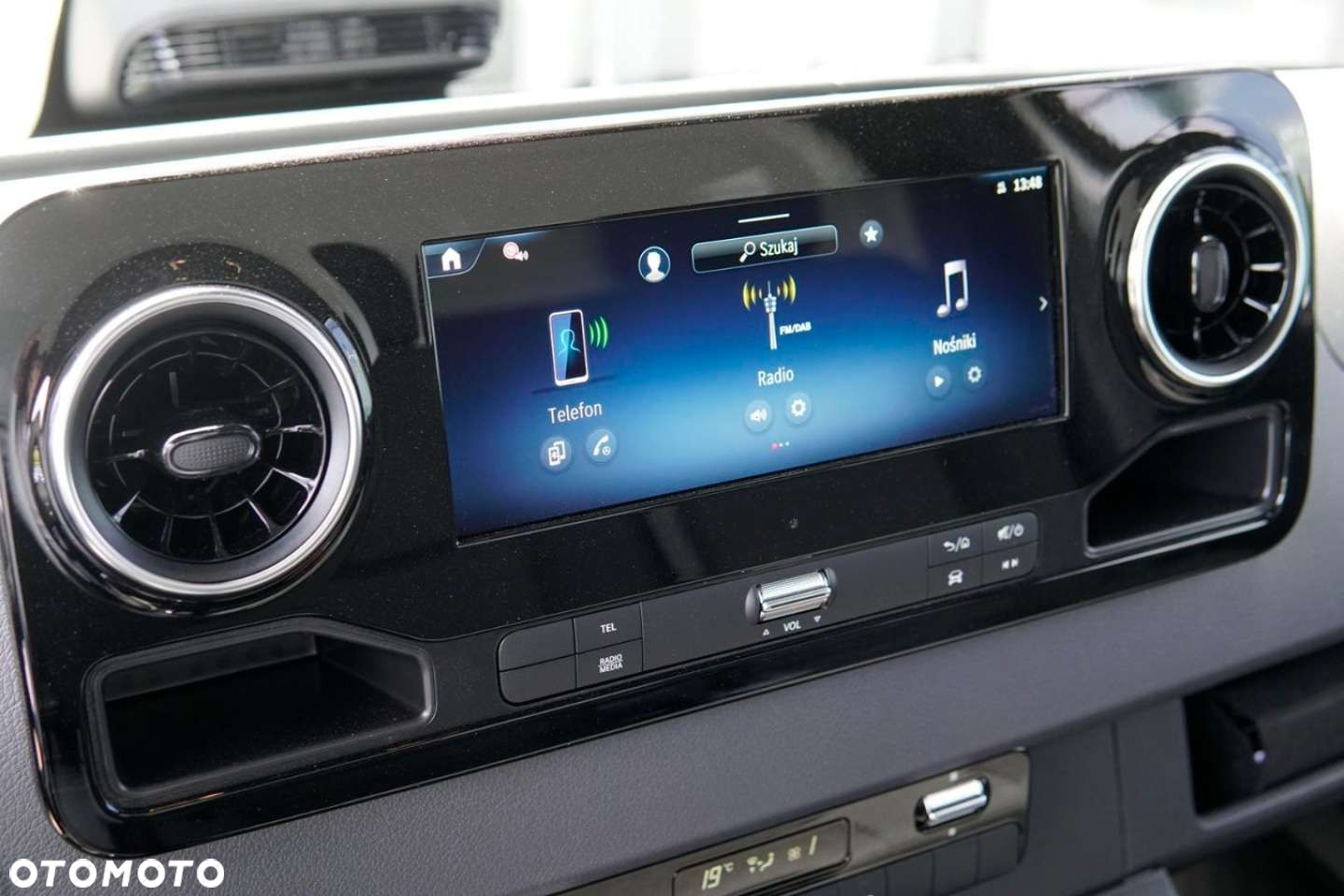 Mercedes-Benz Sprinter - 14