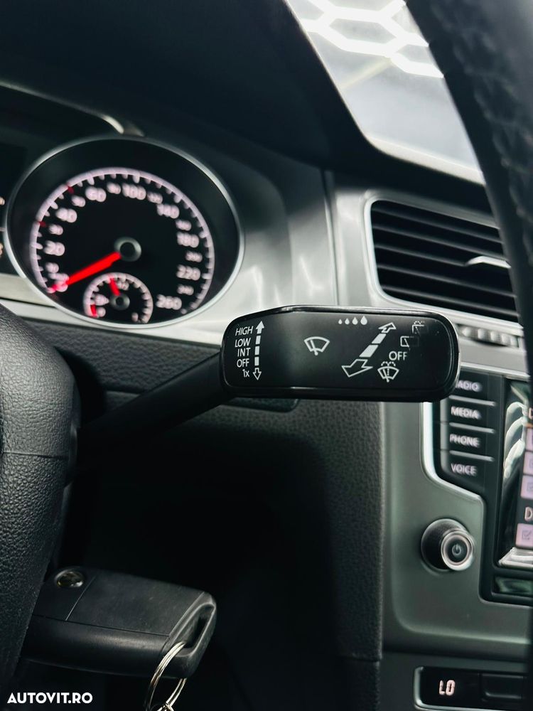 Volkswagen Golf 1.6 TDI BlueMotion Technology Trendline - 30