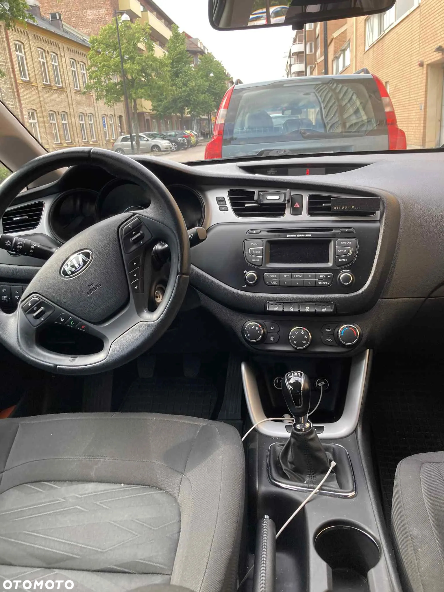 Kia Ceed - 5