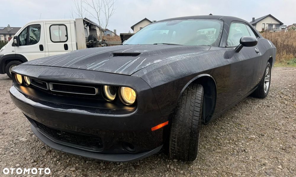 Dodge Challenger - 14