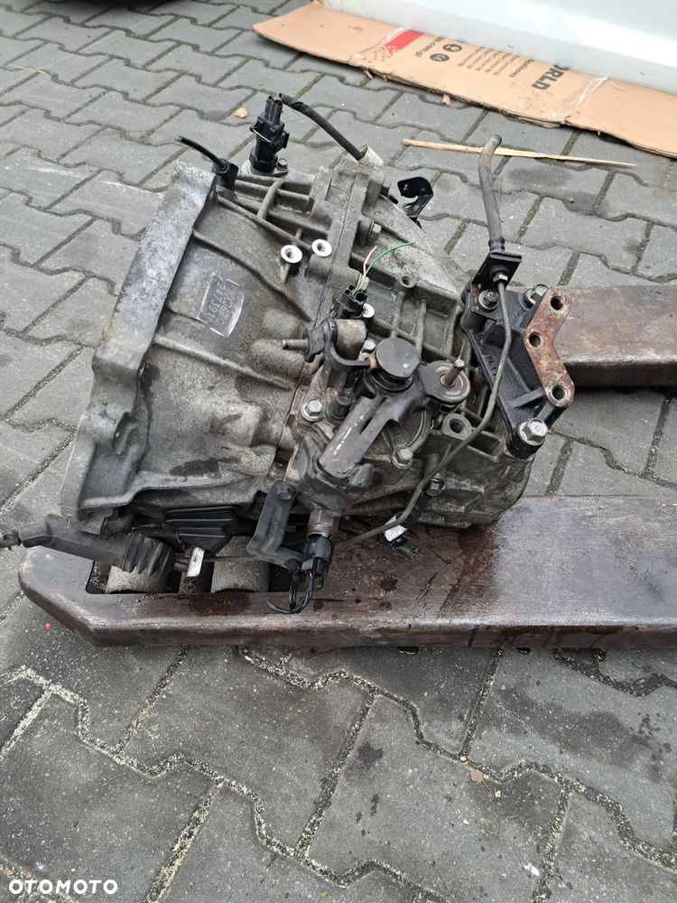 Kia Venga Ceed skrzynia biegów WAJ6C 1.6 crdi hyundai i30 - 6