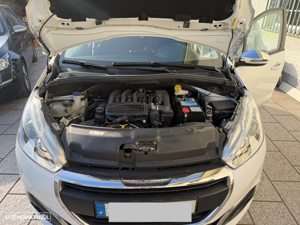 Peugeot 208 1.2 PureTech Style - 20