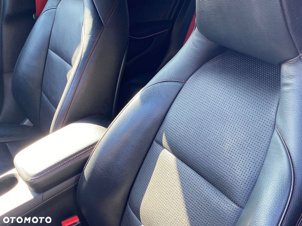 Mercedes-Benz Klasa A AMG 45 4Matic AMG Speedshift 7G-DCT - 27