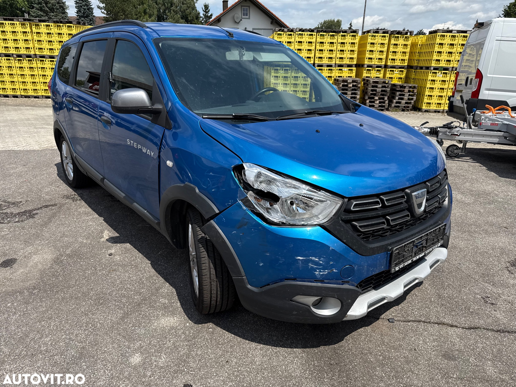 Dacia Lodgy 1.6 102 CP Stepway - 4