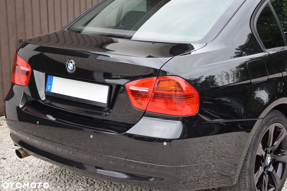 BMW Seria 3 318i - 14