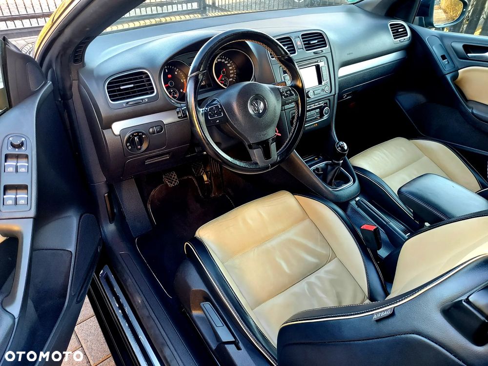 Volkswagen Golf Cabrio 2.0 TDI BlueMotion Technology Exclusive - 6