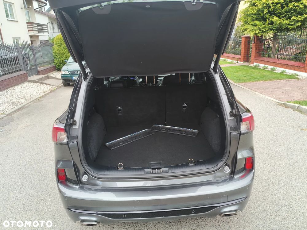 Ford Kuga 2.0 EcoBlue 4x4 ST-LINE X - 18