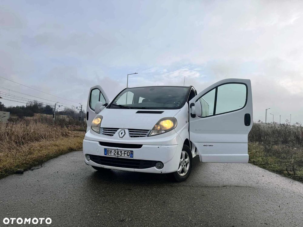Renault Trafic FAP Passenger Black Edition - 1