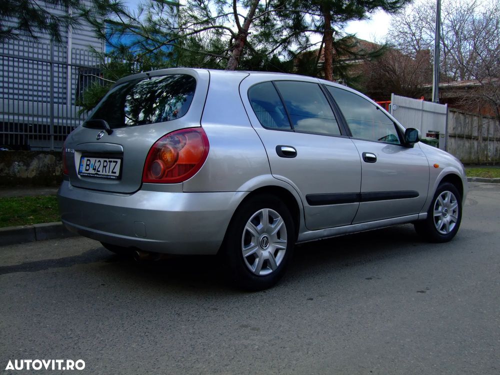 Nissan Almera - 1