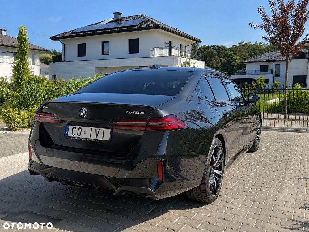BMW Seria 5 540d xDrive mHEV M Sport - 3