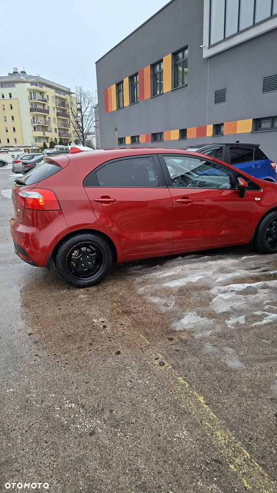 Kia Rio 1.2 Attract - 4