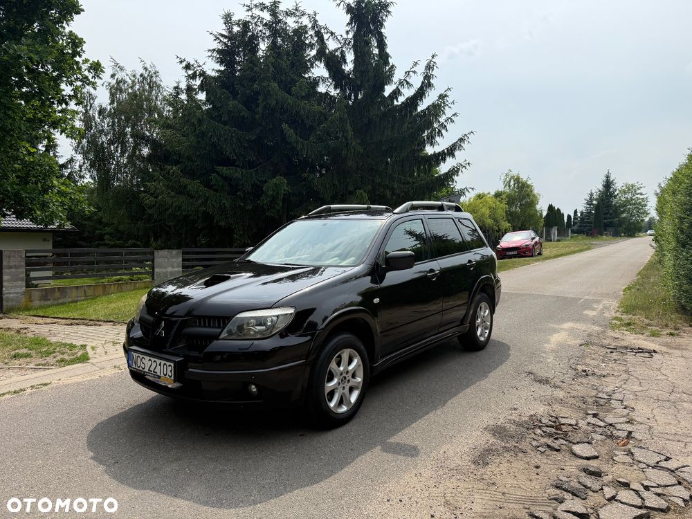 Mitsubishi Outlander 2.0 Turbo 4WD - 2
