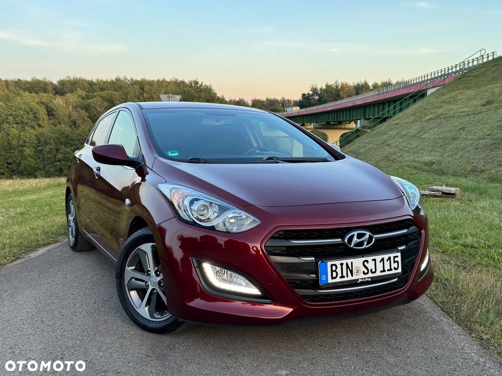 Hyundai i30 blue 1.4 YES Gold - 13