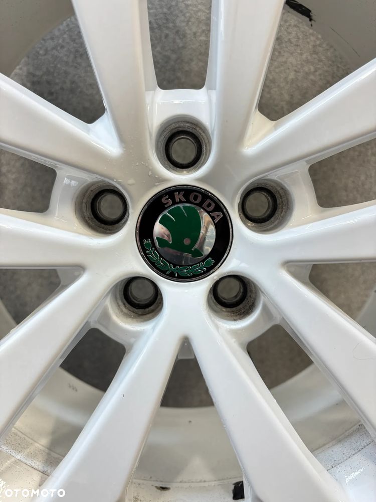 4 Felgi Alu. Skoda Fabia Rs, Roomster, Rapid 17", White - 27