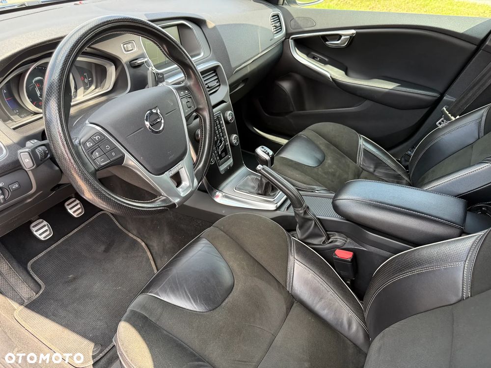 Volvo V40 D2 Drive-E R-Design Momentum - 12