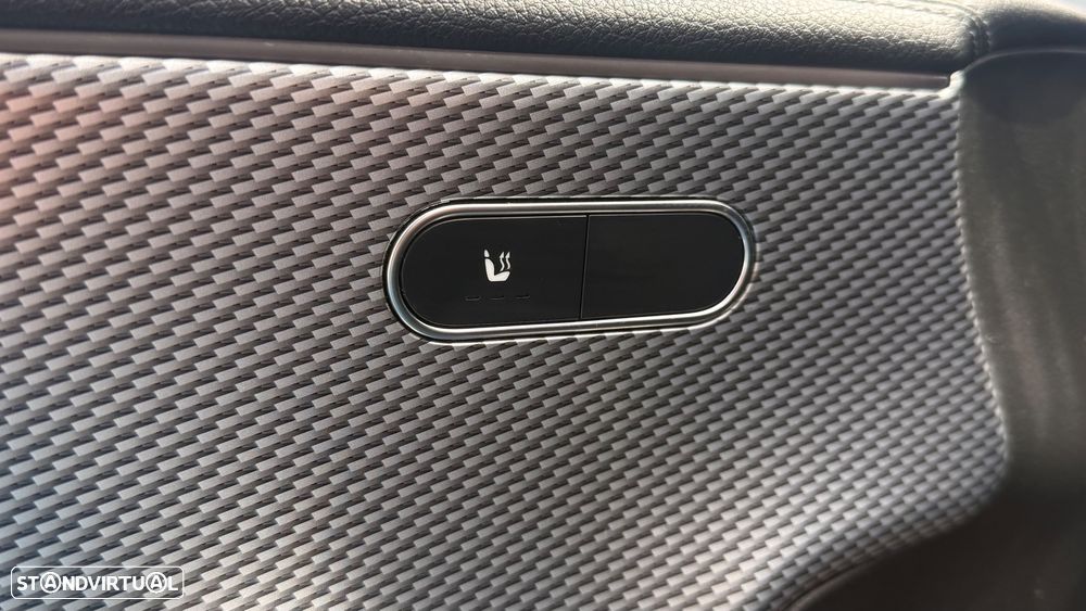 Mercedes-Benz CLA 250 e 8G-DCT AMG Line - 14