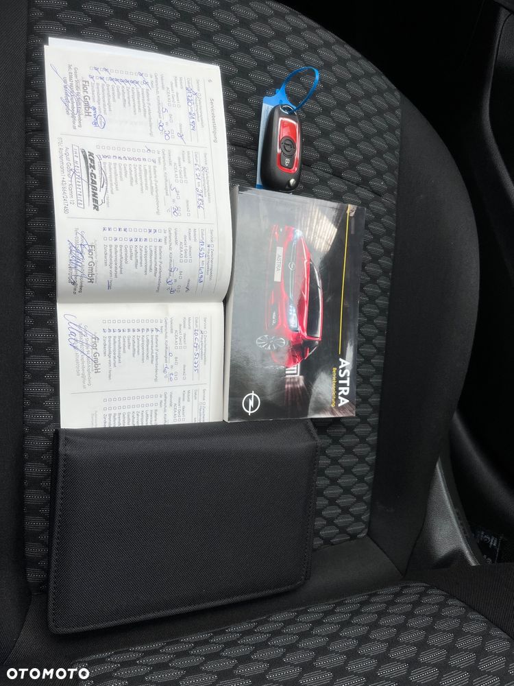 Opel Astra V 1.4 Essentia - 24