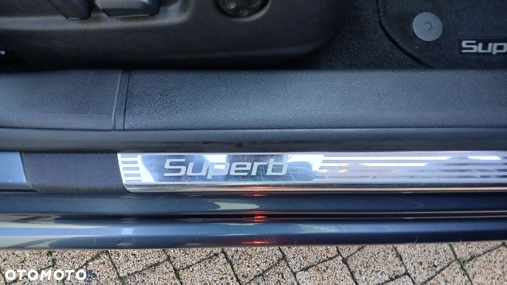 Skoda Superb 1.6 TDI GreenLine - 17