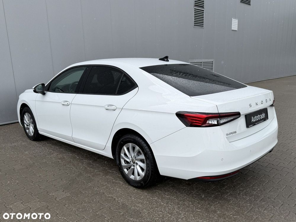 Skoda Superb 2.0 TDI SCR Essence DSG - 7