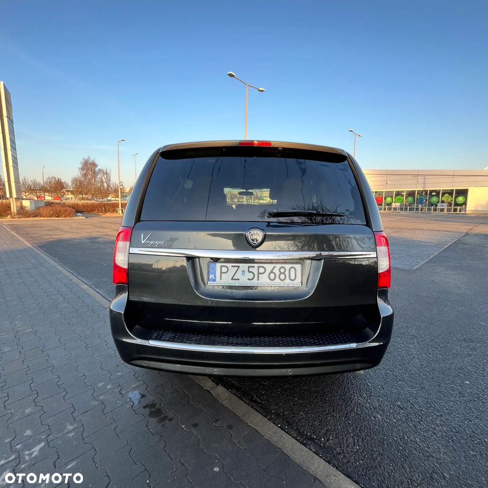 Lancia Voyager 2.8CRD Gold - 3