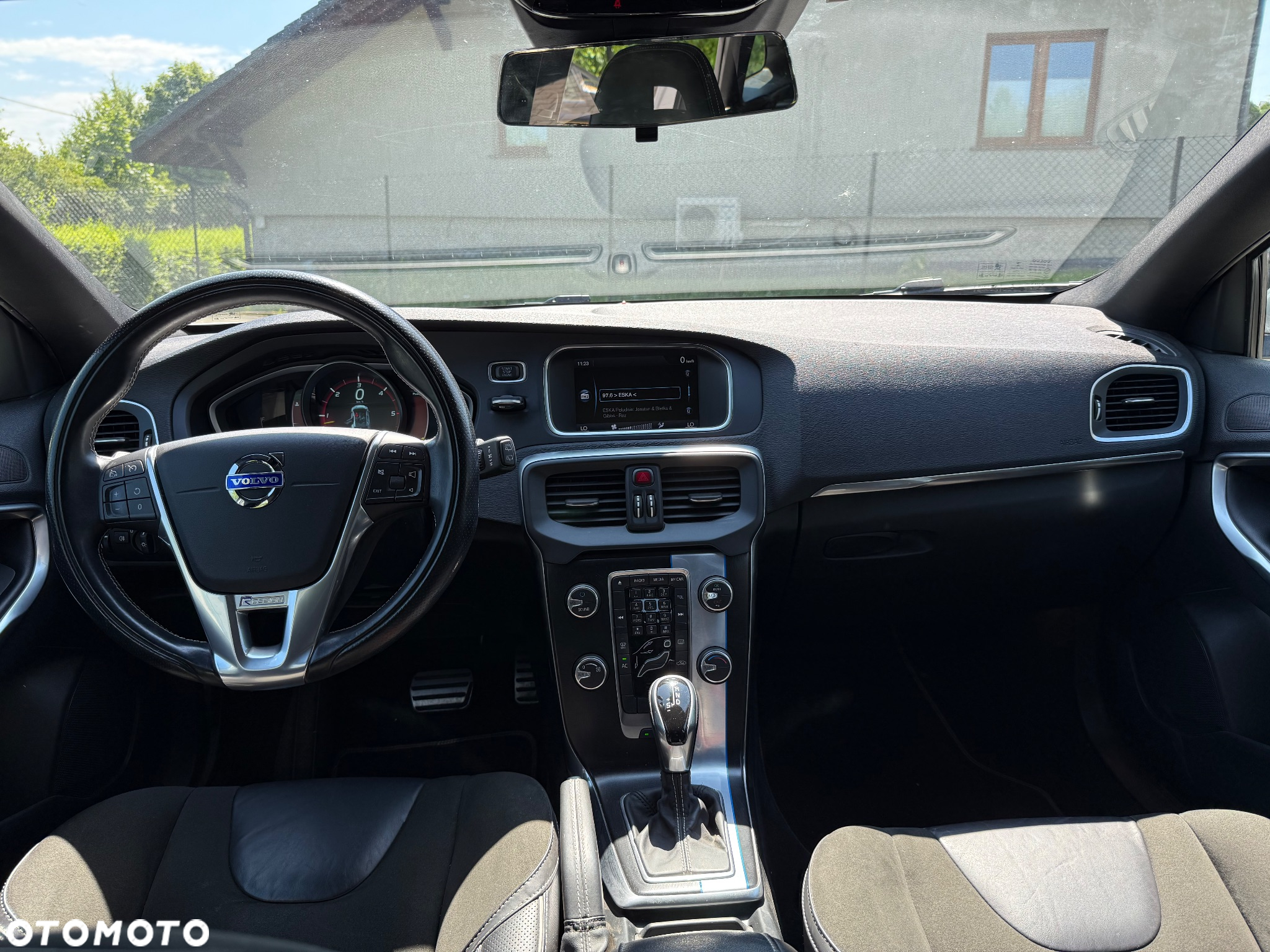 Volvo V40 D4 Geartronic R Design - 13