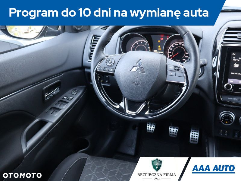 Mitsubishi ASX - 8