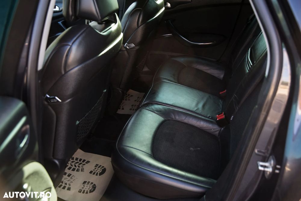 Citroën C5 HDi 165 FAP Aut. CrossTourer - 23