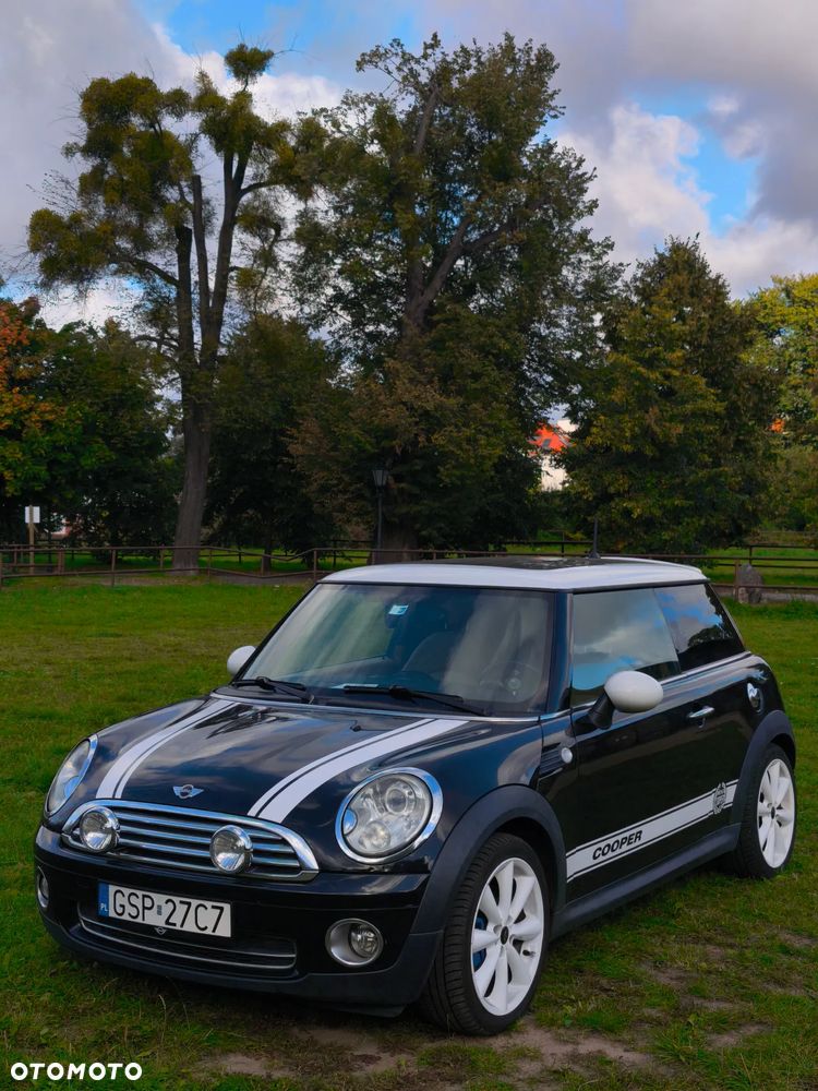 MINI Cooper Standard - 1