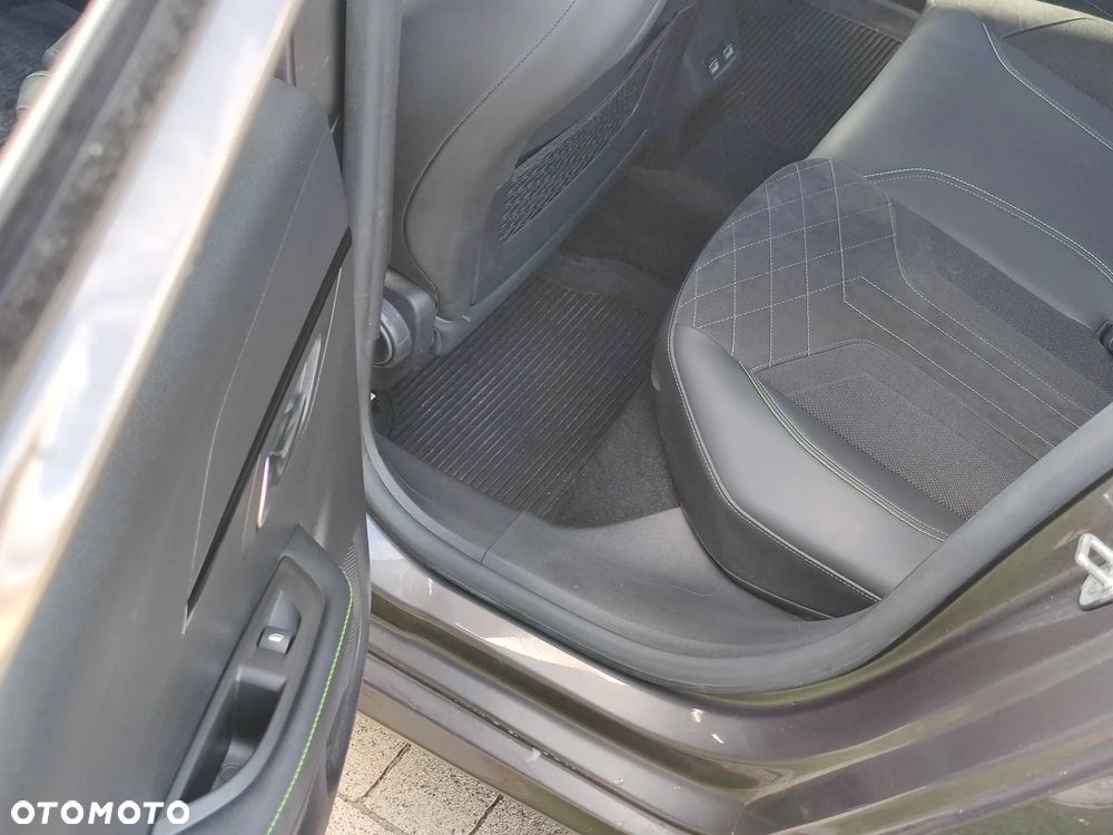 Peugeot 208 PureTech 130 EAT8 GT - 14