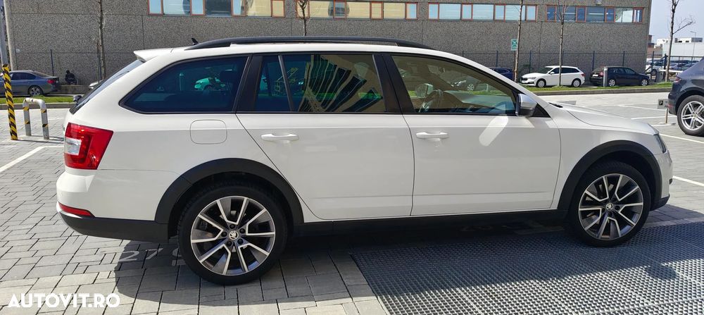 Skoda Octavia 2.0 TSI DSG 4x4 Scout - 5