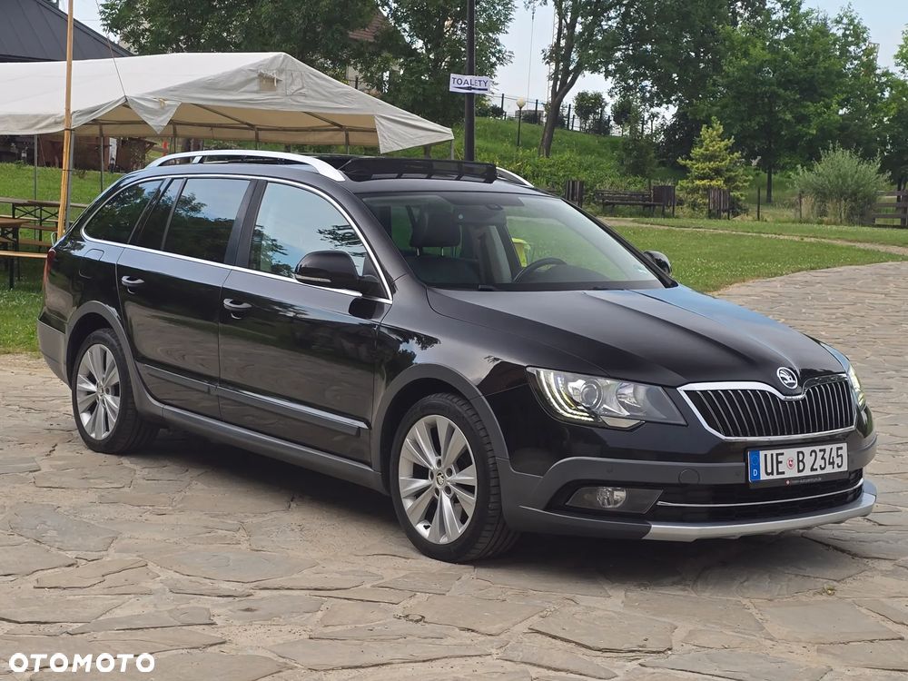 Skoda Superb 2.0 TDI 4x4 Platinum Outdoor DSG - 12
