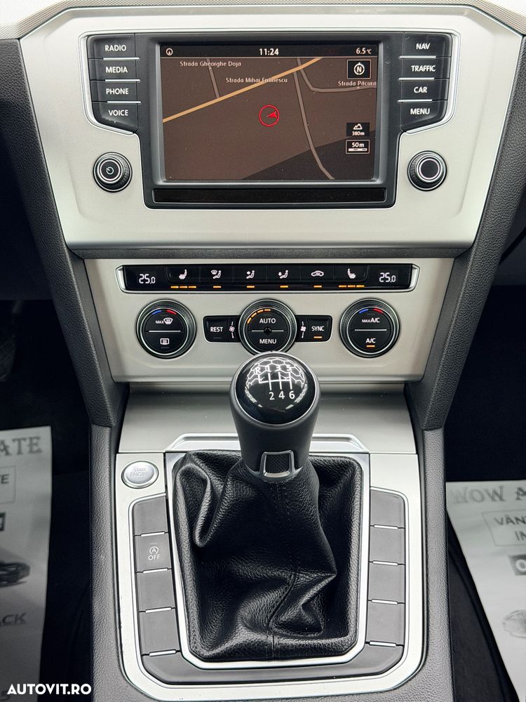 Volkswagen Passat Variant 2.0 TDI (BlueMotion Technology) Trendline - 23