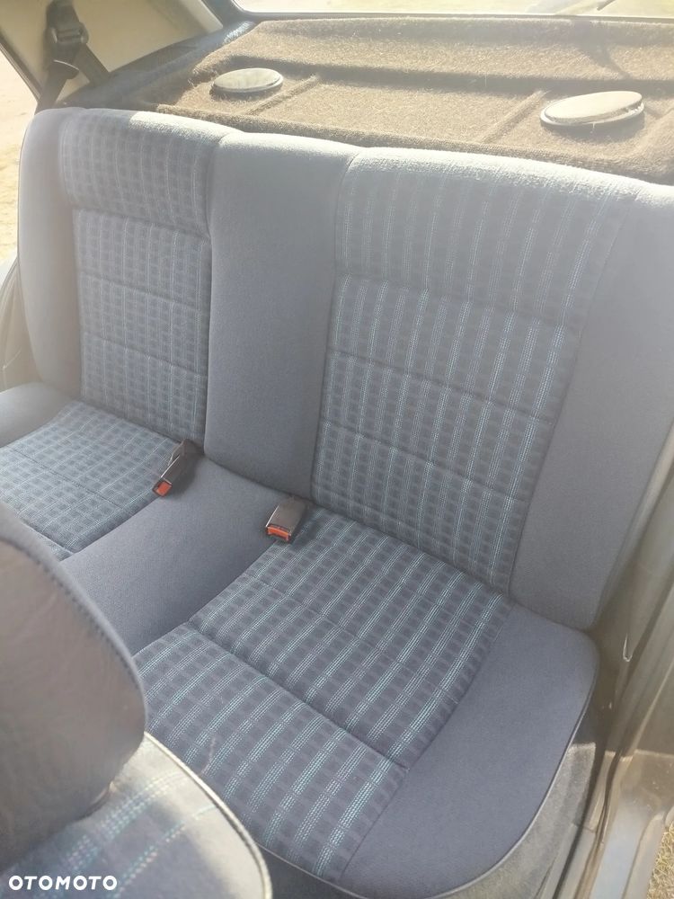 Volkswagen Golf - 21