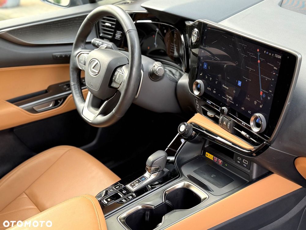 Lexus NX 450h+ Omotenashi AWD - 27