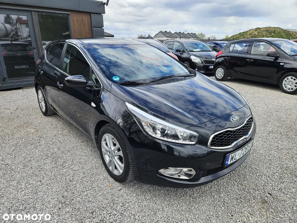 Kia Ceed 1.4 CVVT Dream Team Edition - 10