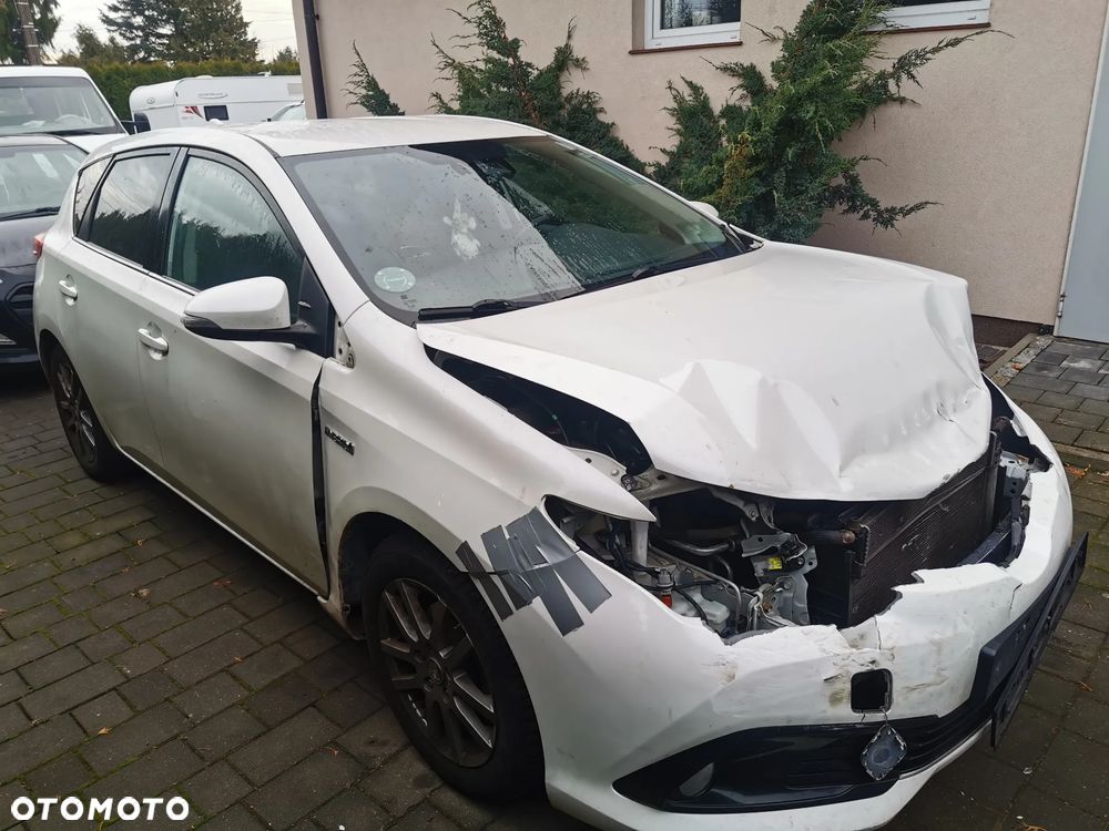 Toyota Auris Hybrid 135 Dynamic - 5