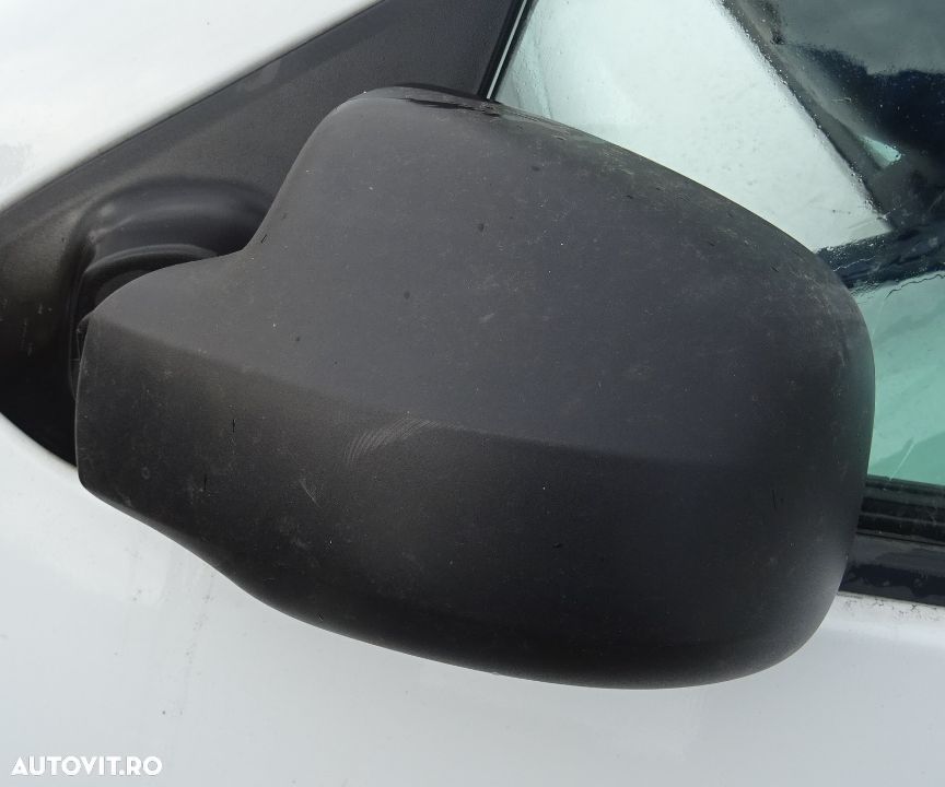 Oglinda stanga fata Dacia Logan din 2017 volan pe stanga - 1