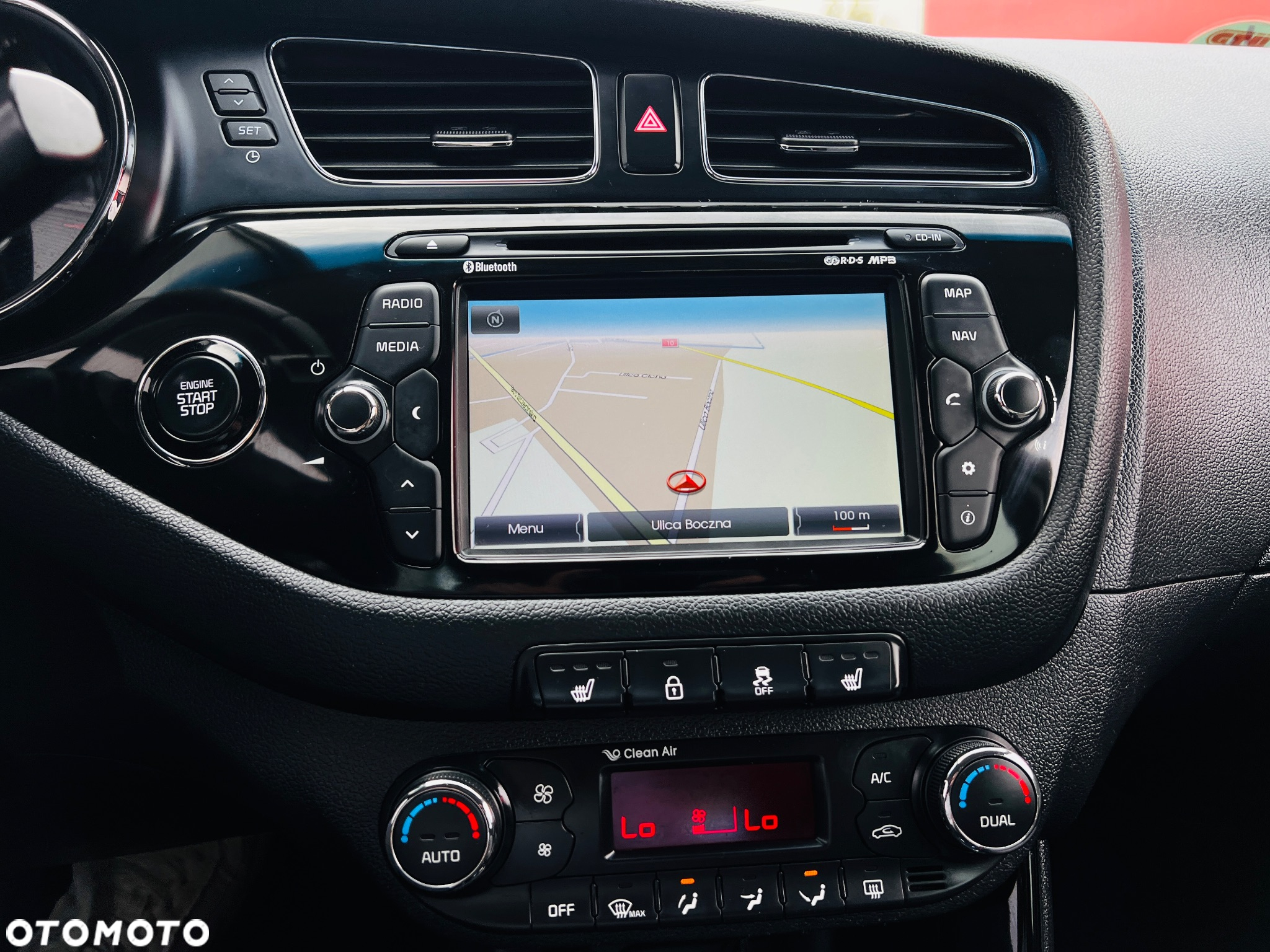 Kia Ceed 1.6 CRDi 128 ISG SW Platinum Edition - 14